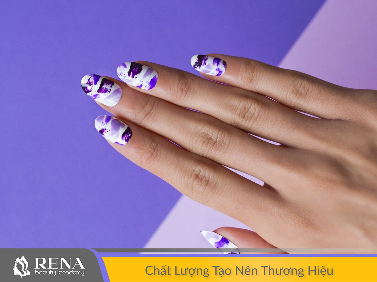 Một khóa học nghề nail uy tín là như thế nào?