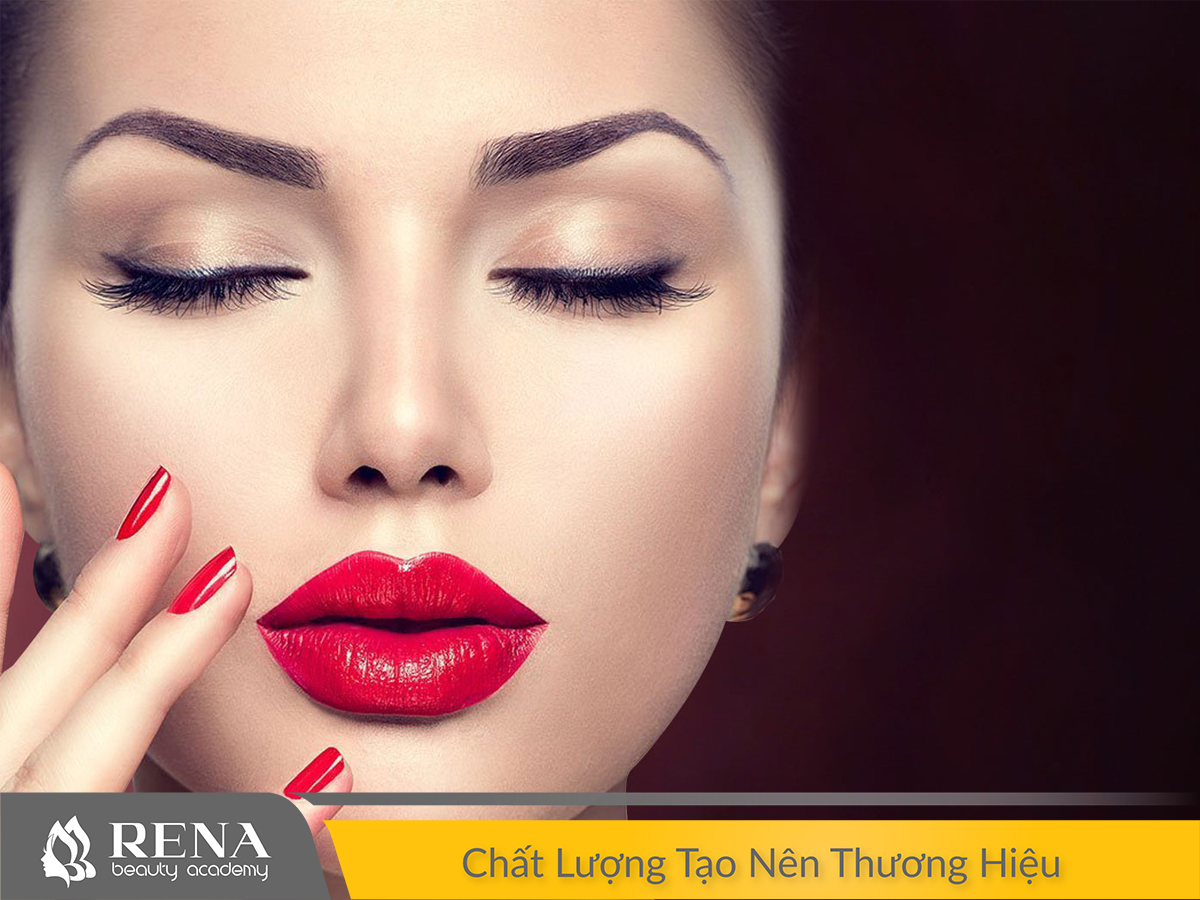 Học phun xăm thẩm mỹ có khó không? | Rena Beauty Academy