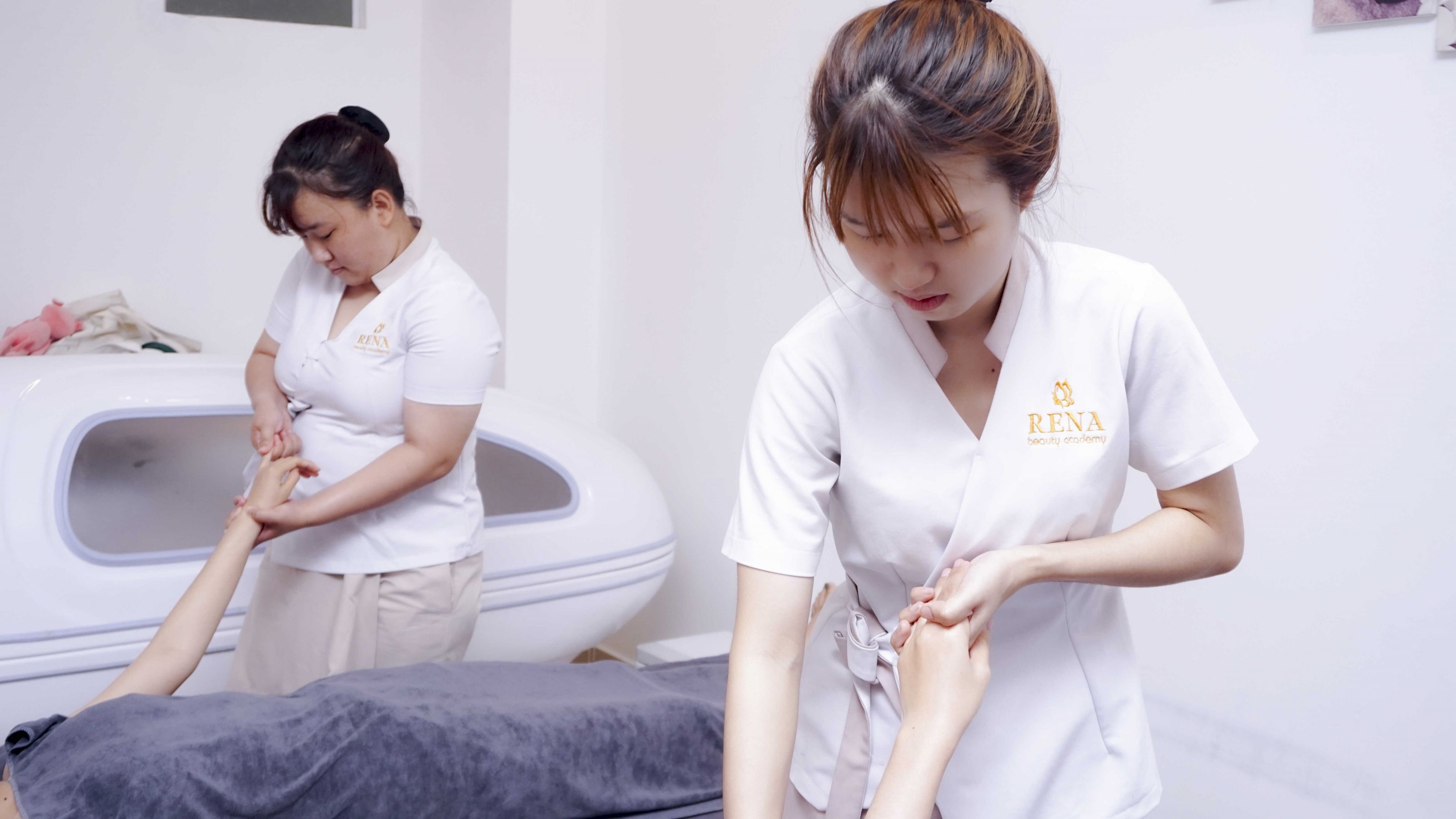 Kỹ thuật viên Spa