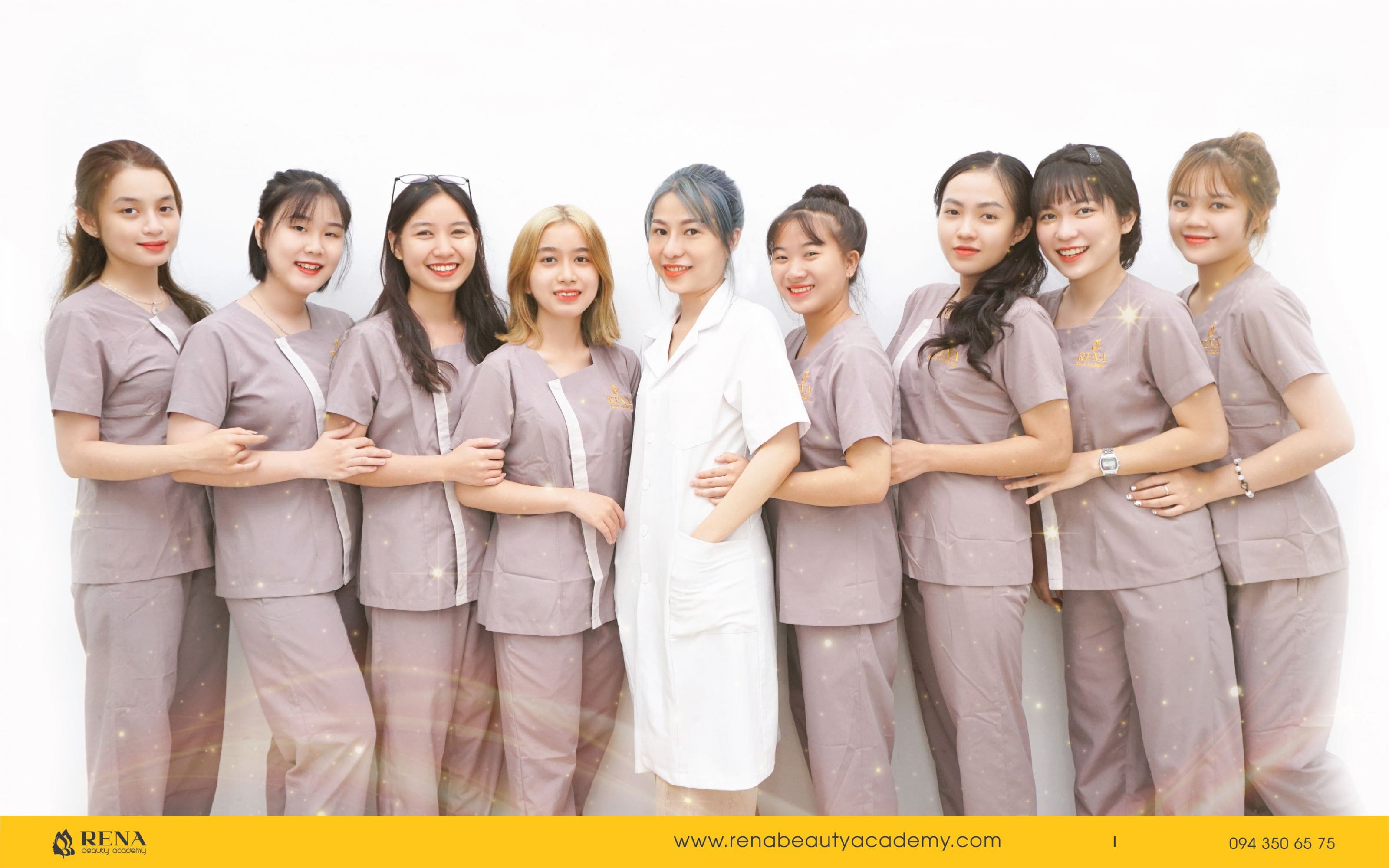 Trường đào tạo học phun xăm Rena Beauty Academy